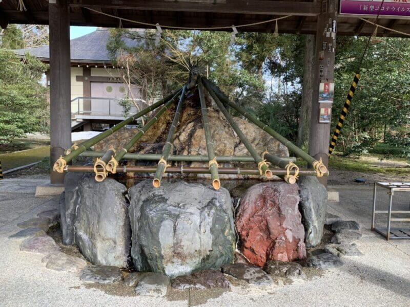 高瀬神社の手水舎