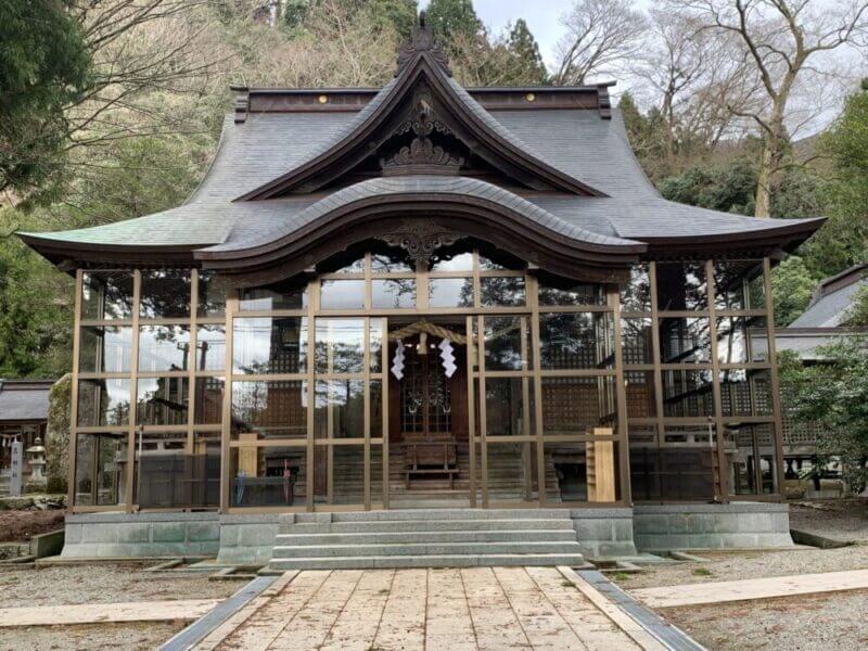 金釼宮の拝殿