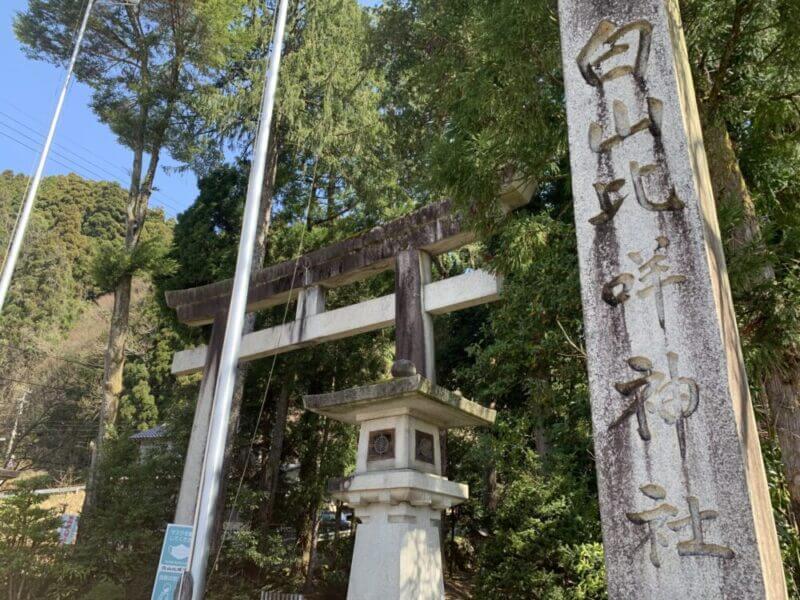 白山比咩神社の鳥居